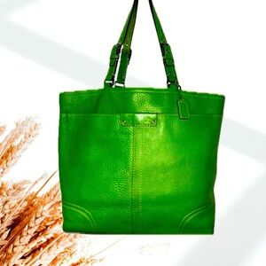 Coach Lime Green Leather Shoulder Bag Interior Dark Blue F13083